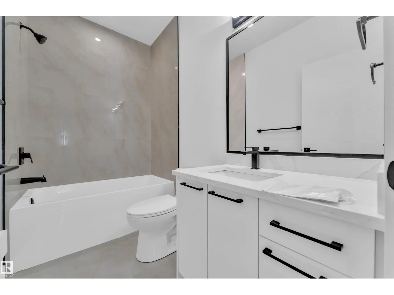 6310 20 ST NE