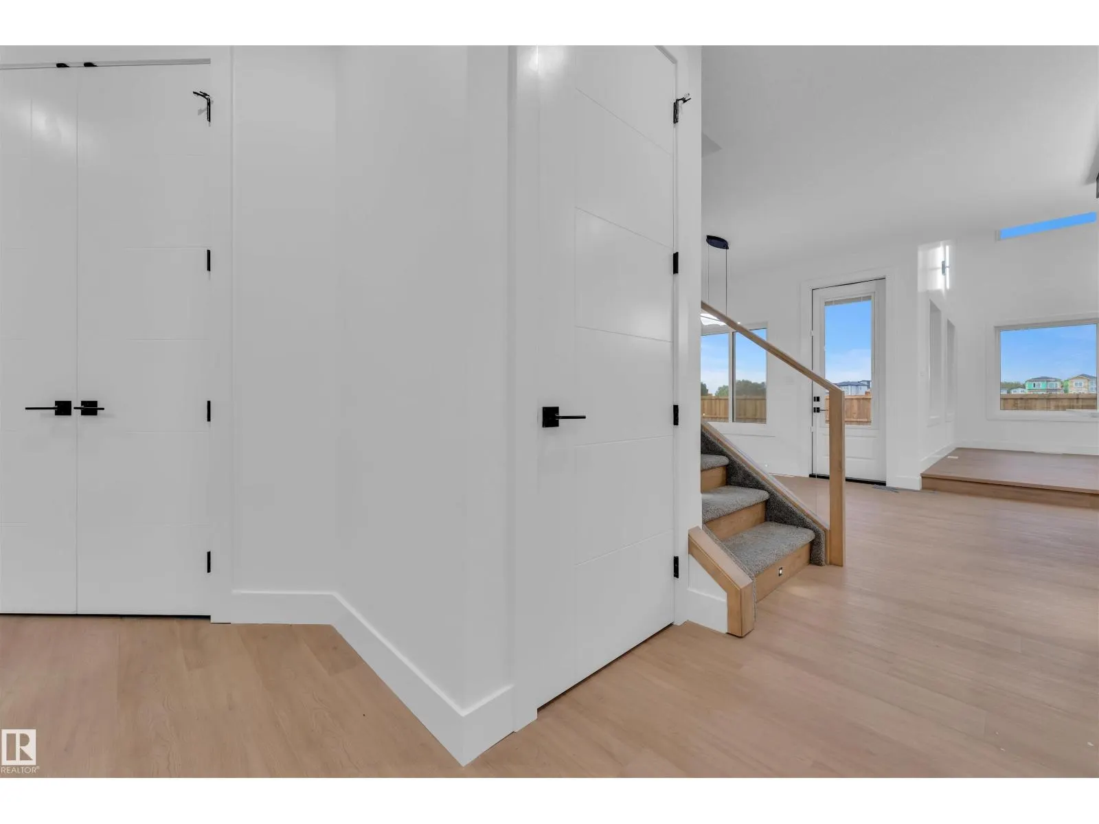 6310 20 ST NE