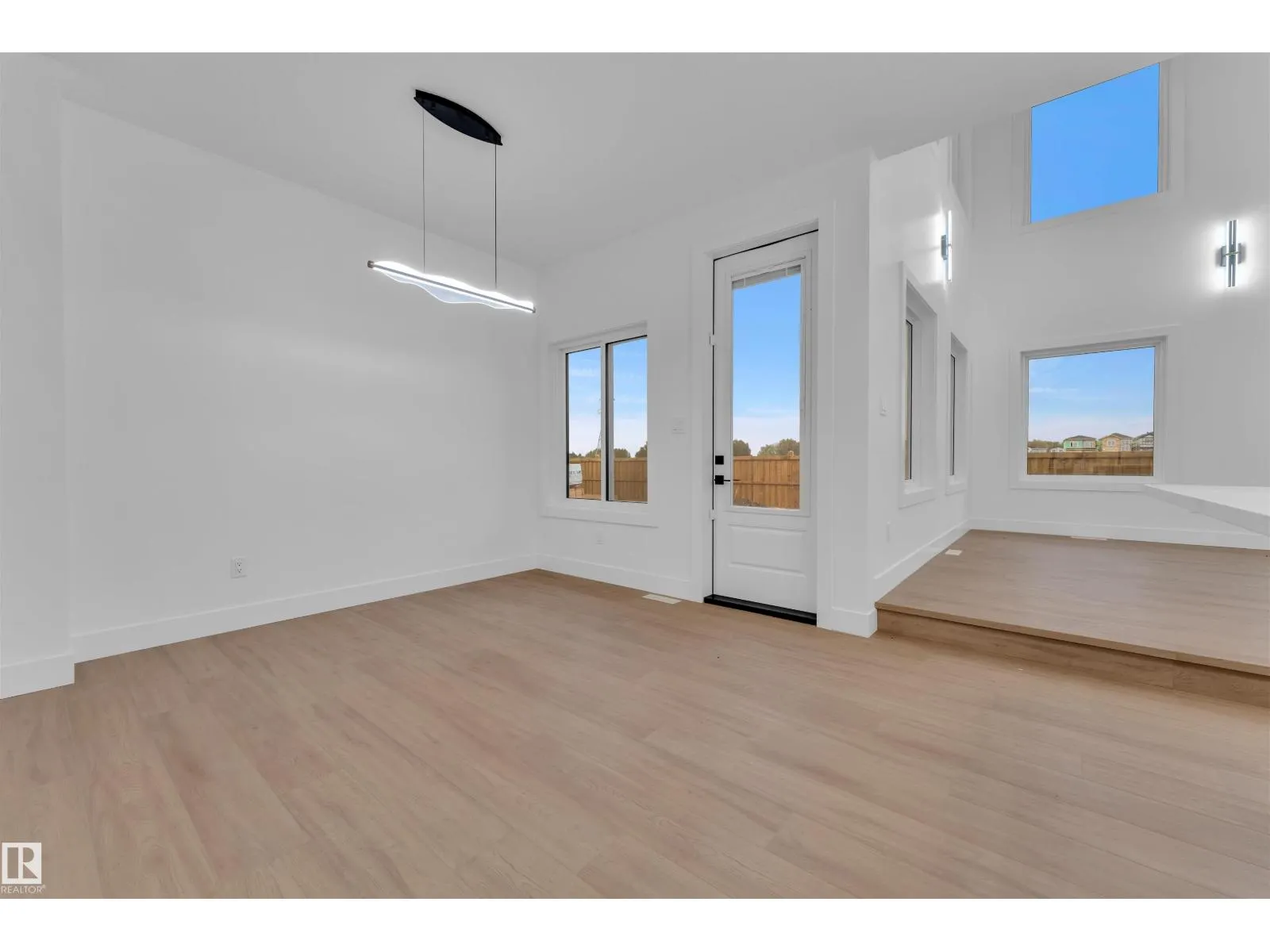 6310 20 ST NE