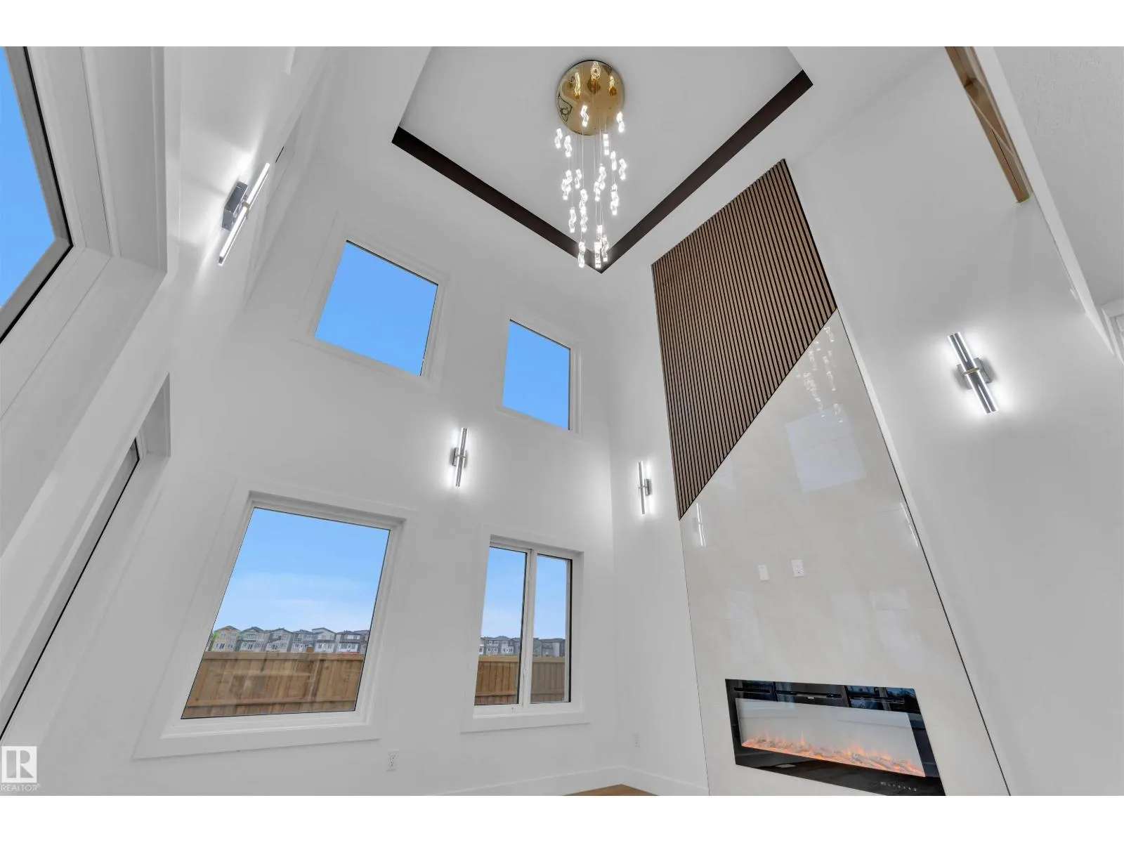 6310 20 ST NE