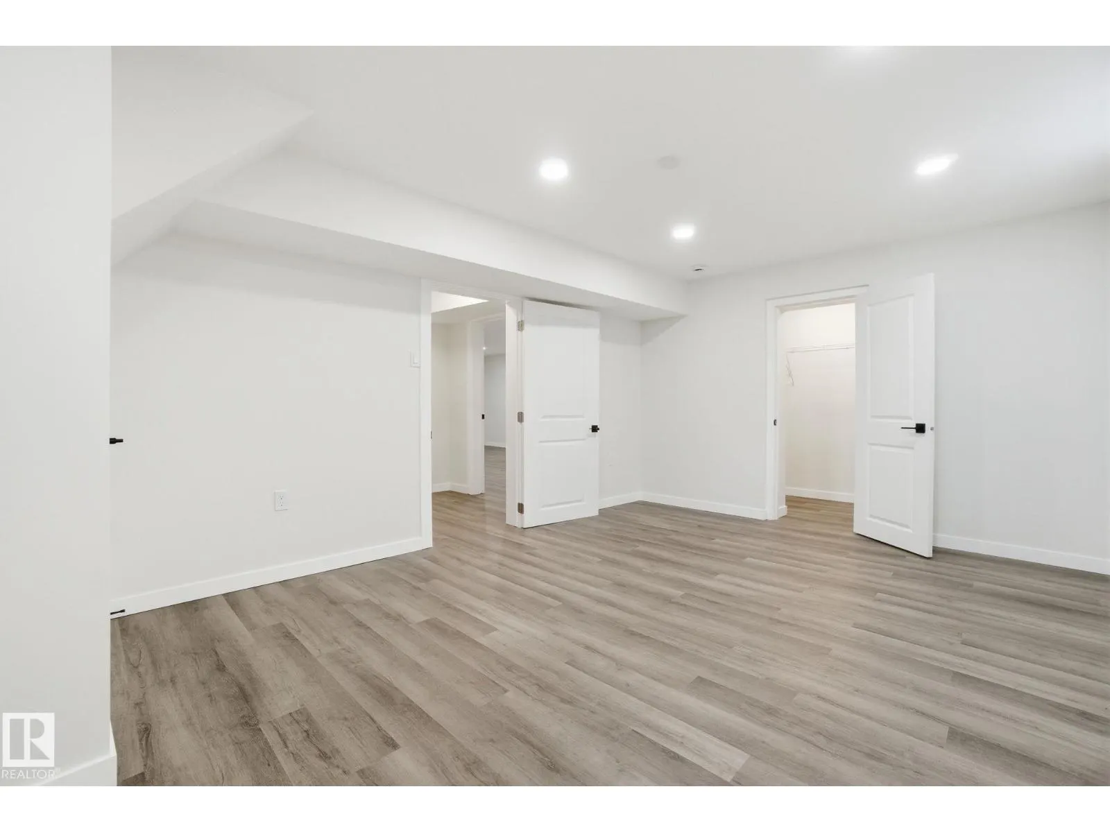 10524 134 AV NW