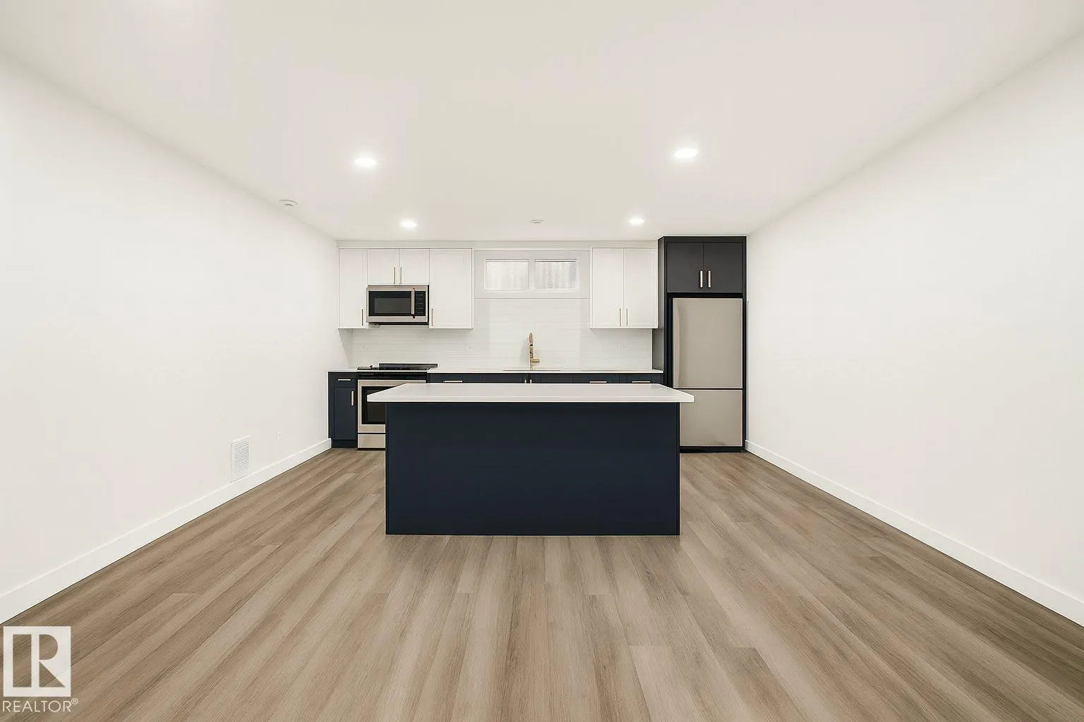 10524 134 AV NW