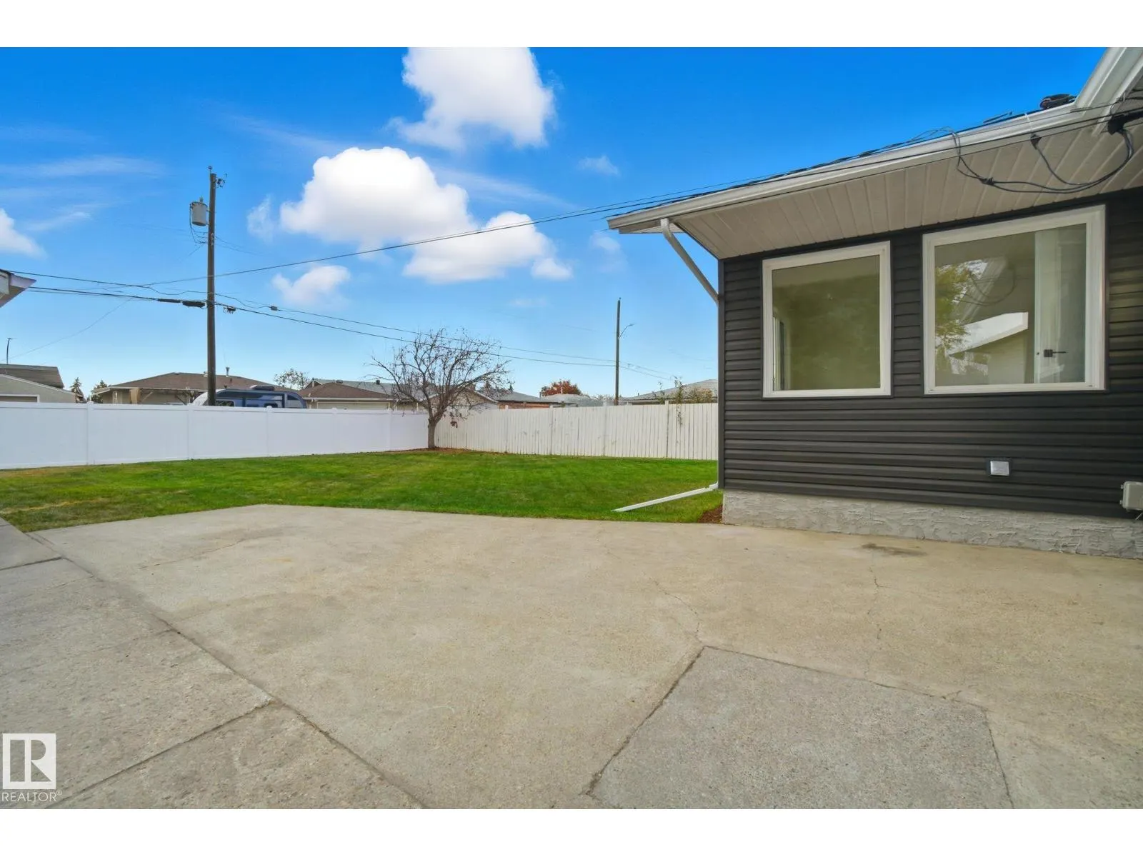 10524 134 AV NW