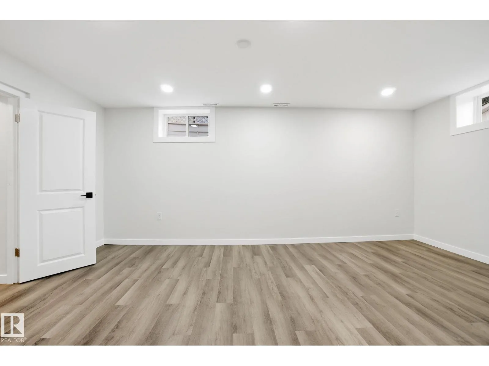 10524 134 AV NW