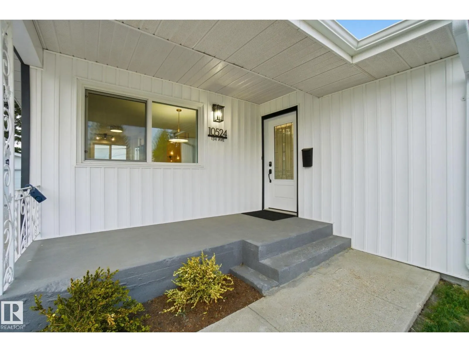 10524 134 AV NW