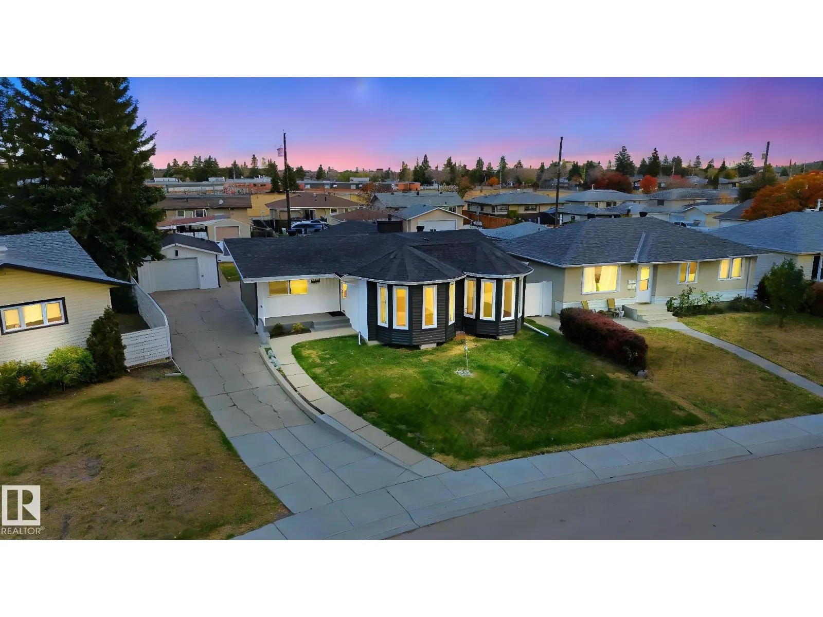 10524 134 AV NW