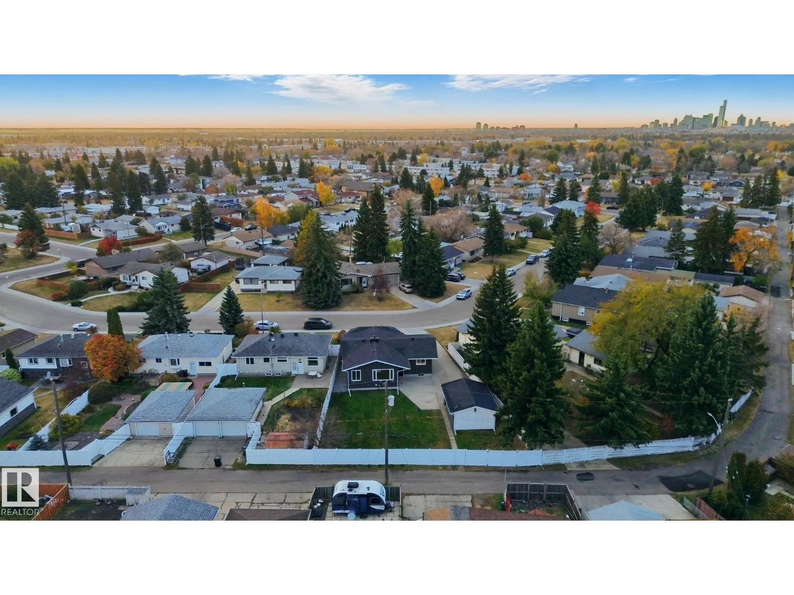 10524 134 AV NW
