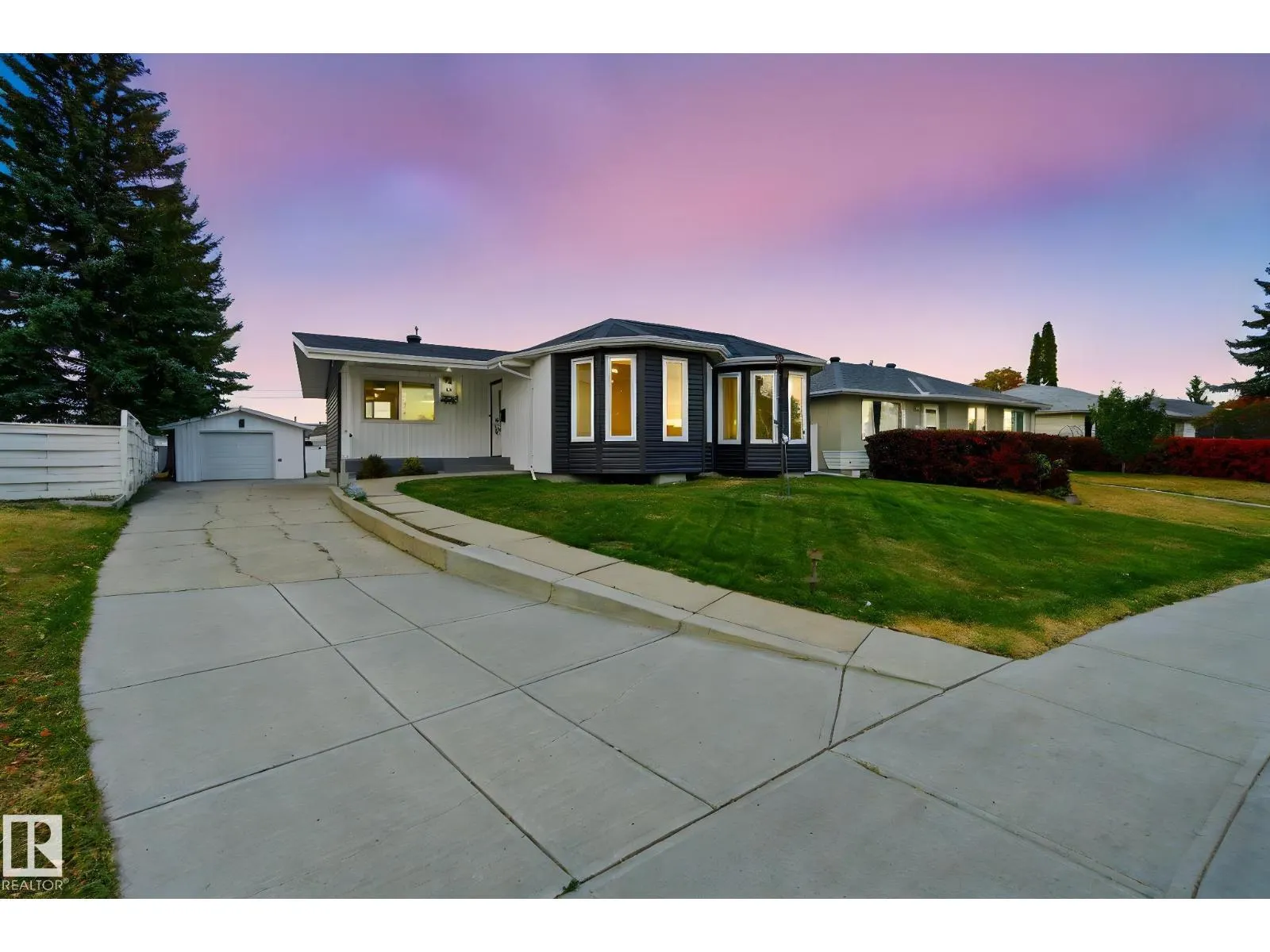 10524 134 AV NW