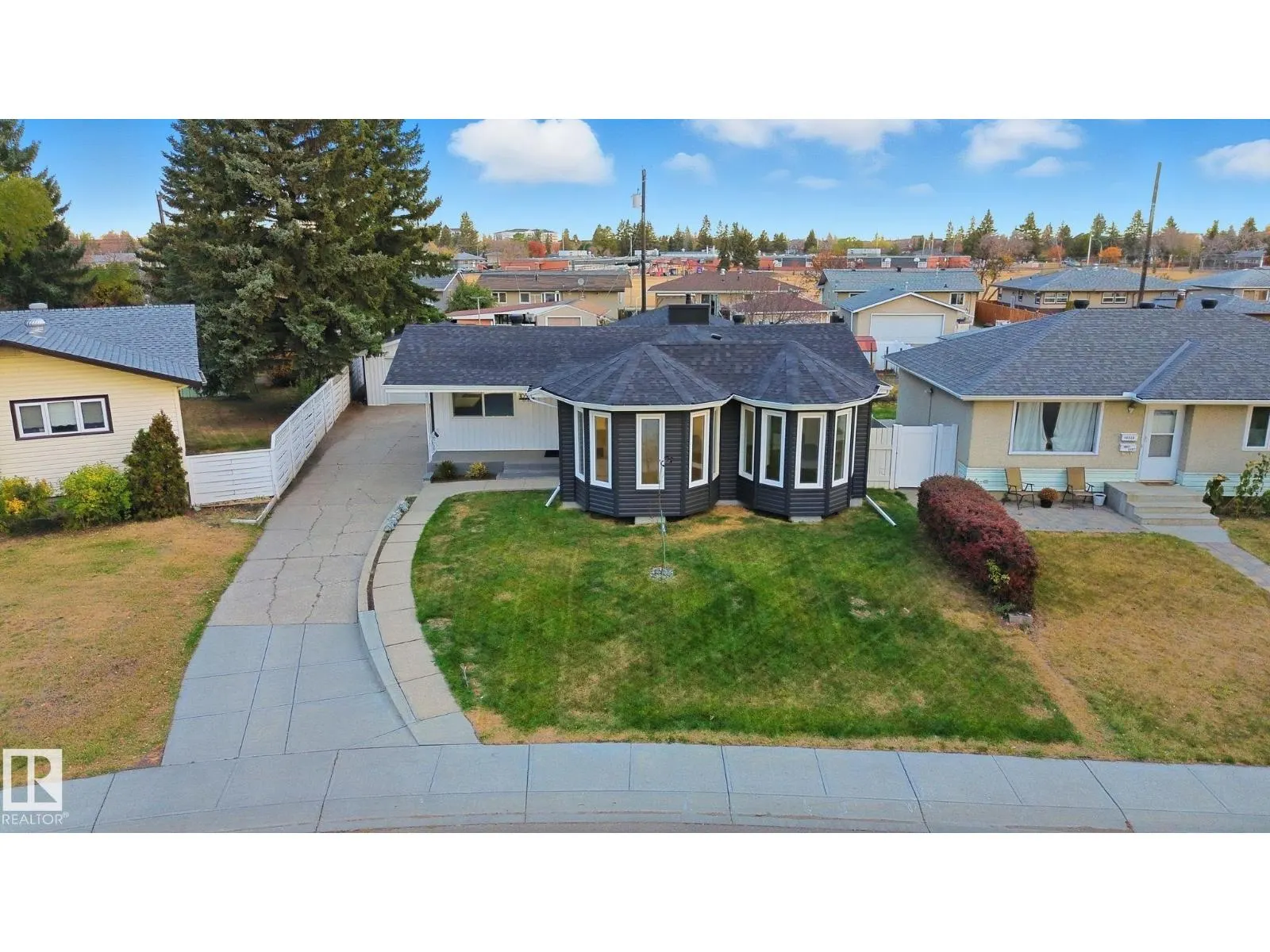 10524 134 AV NW