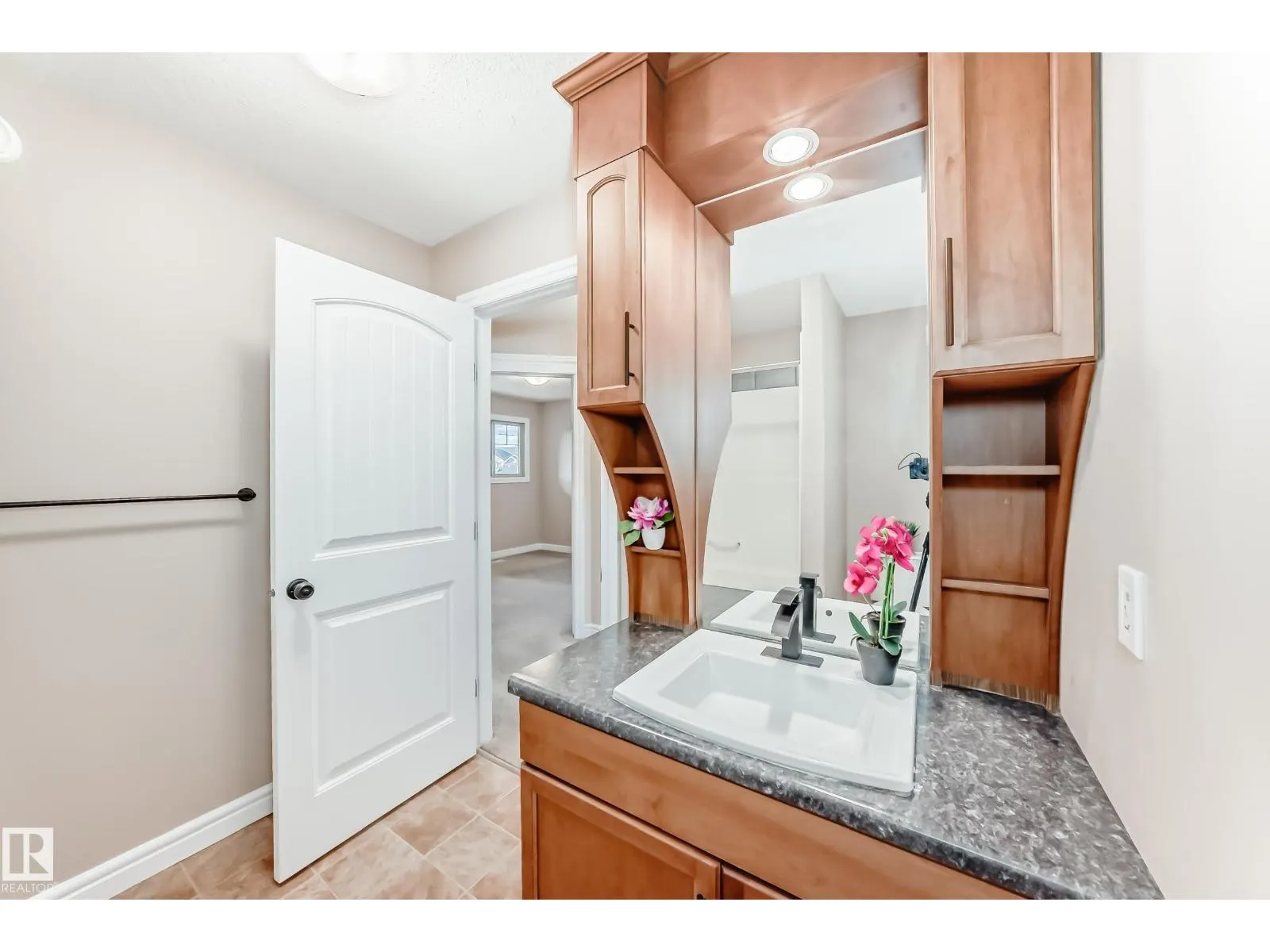 283 GRIESBACH RD NW