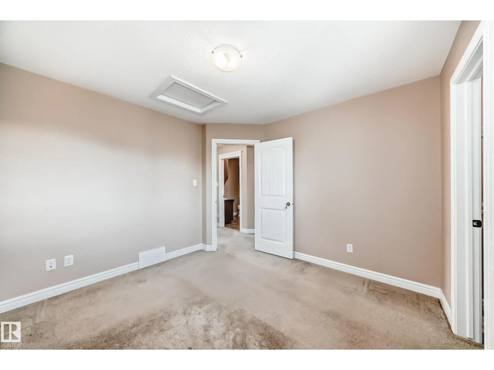 283 GRIESBACH RD NW