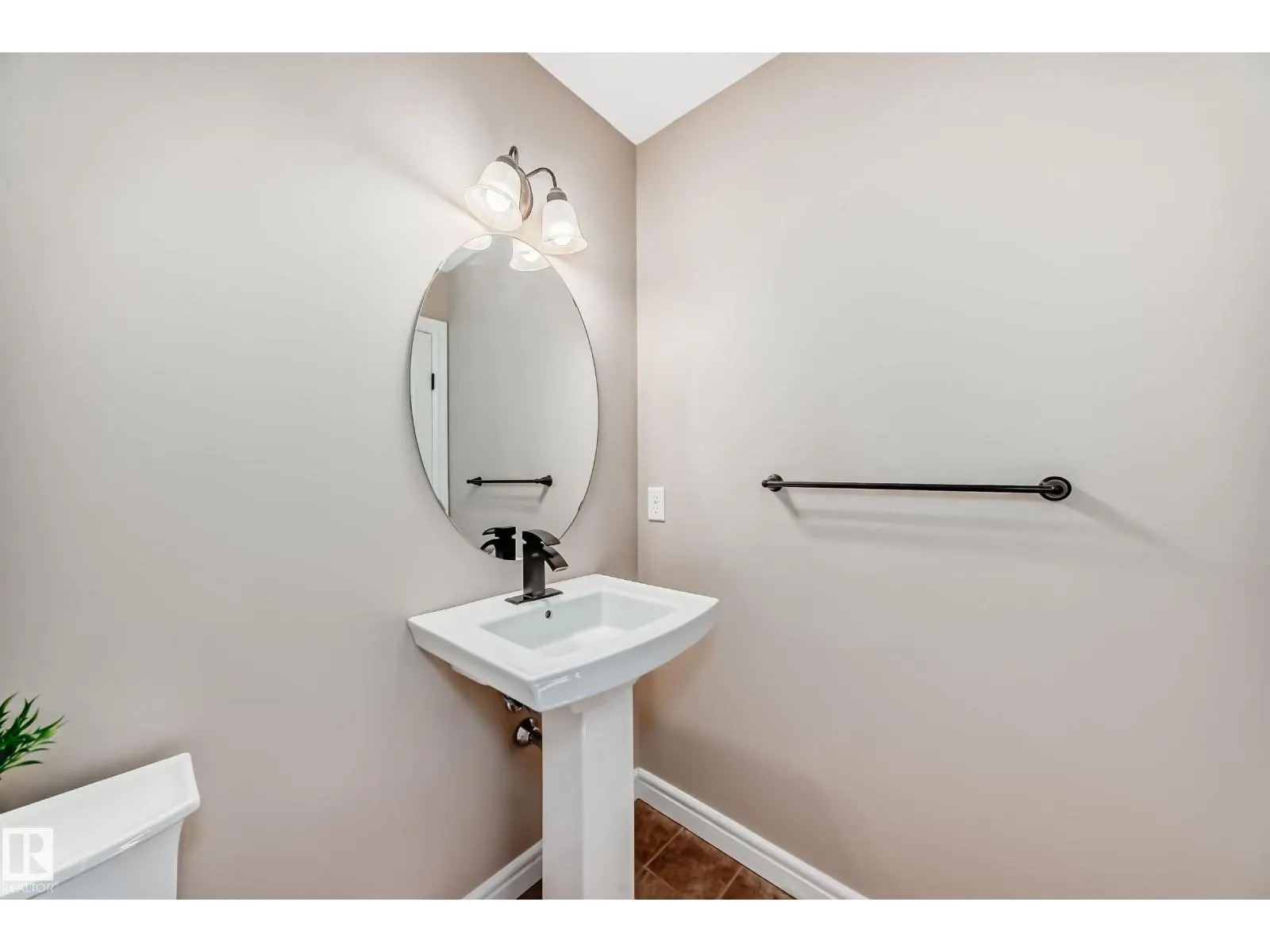 283 GRIESBACH RD NW