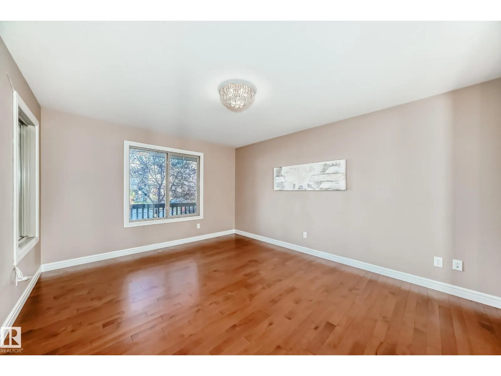 283 GRIESBACH RD NW