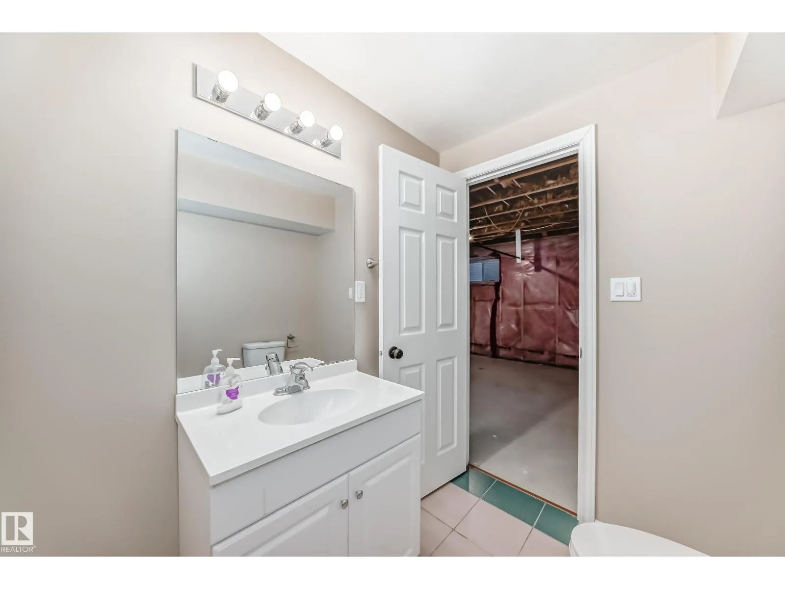 283 GRIESBACH RD NW