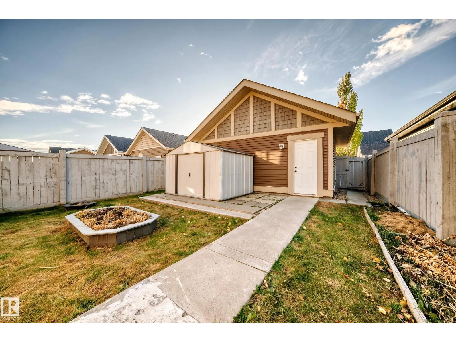 283 GRIESBACH RD NW