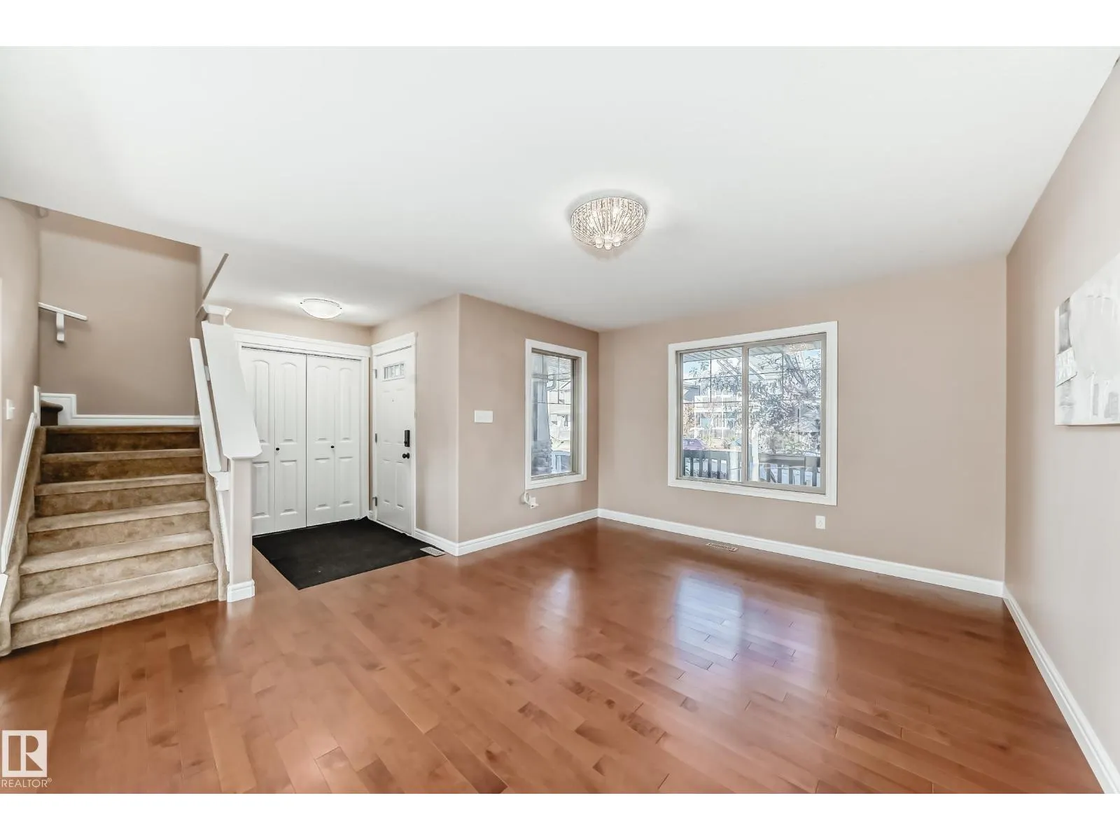 283 GRIESBACH RD NW
