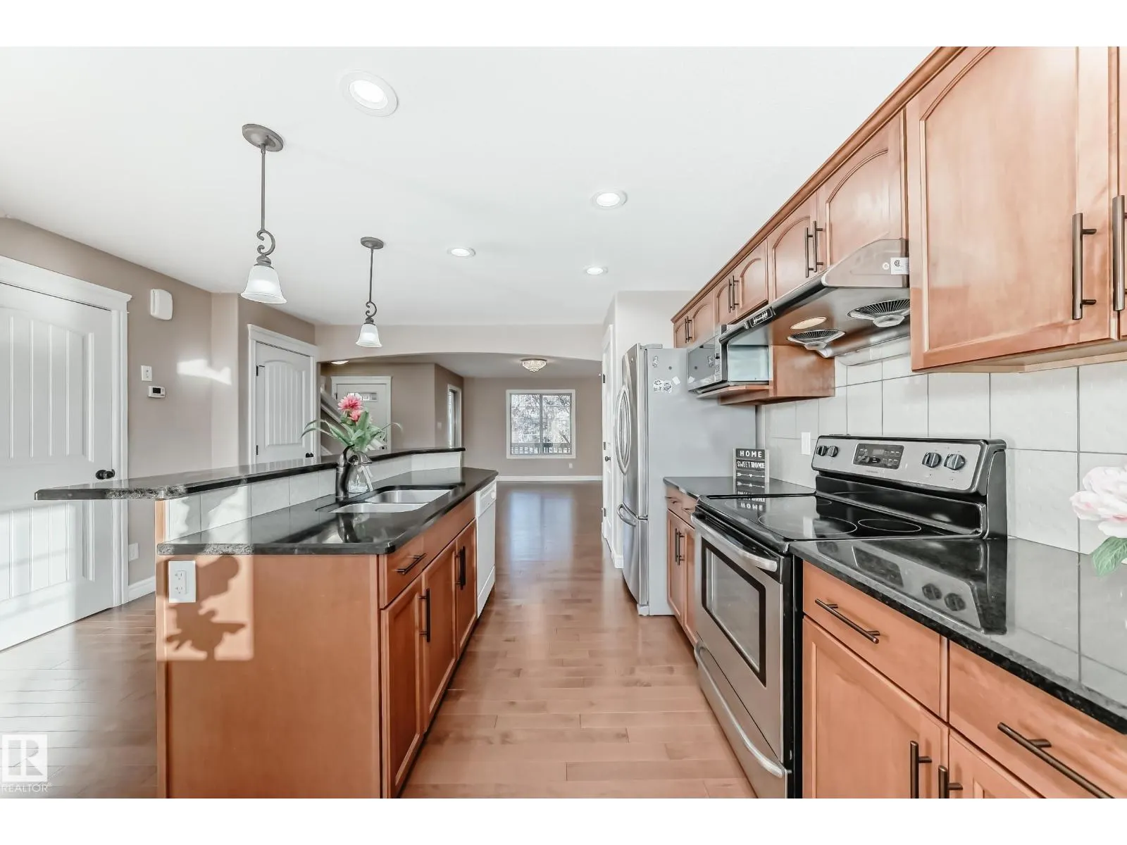 283 GRIESBACH RD NW