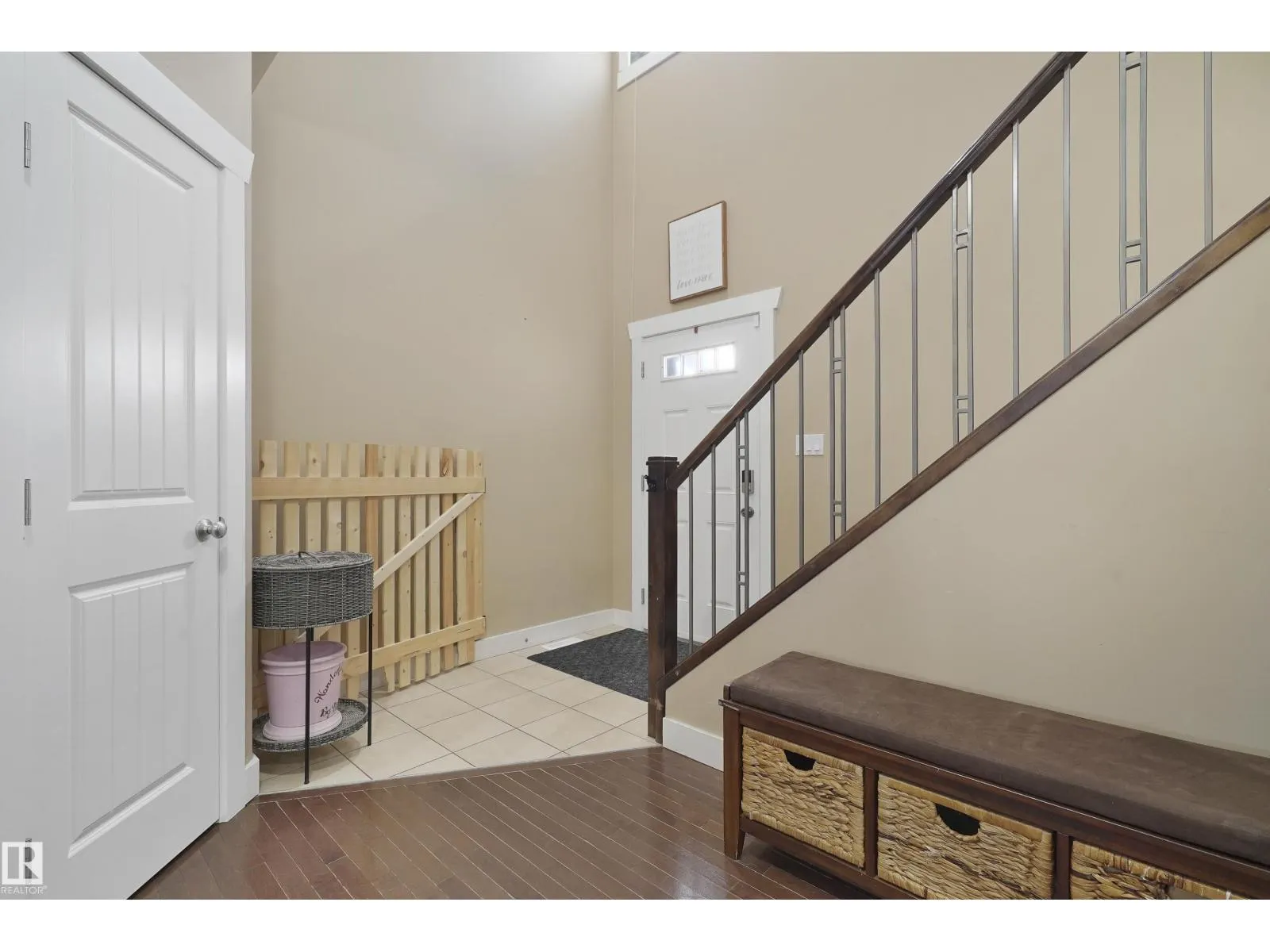 30 HILLDOWNS DR