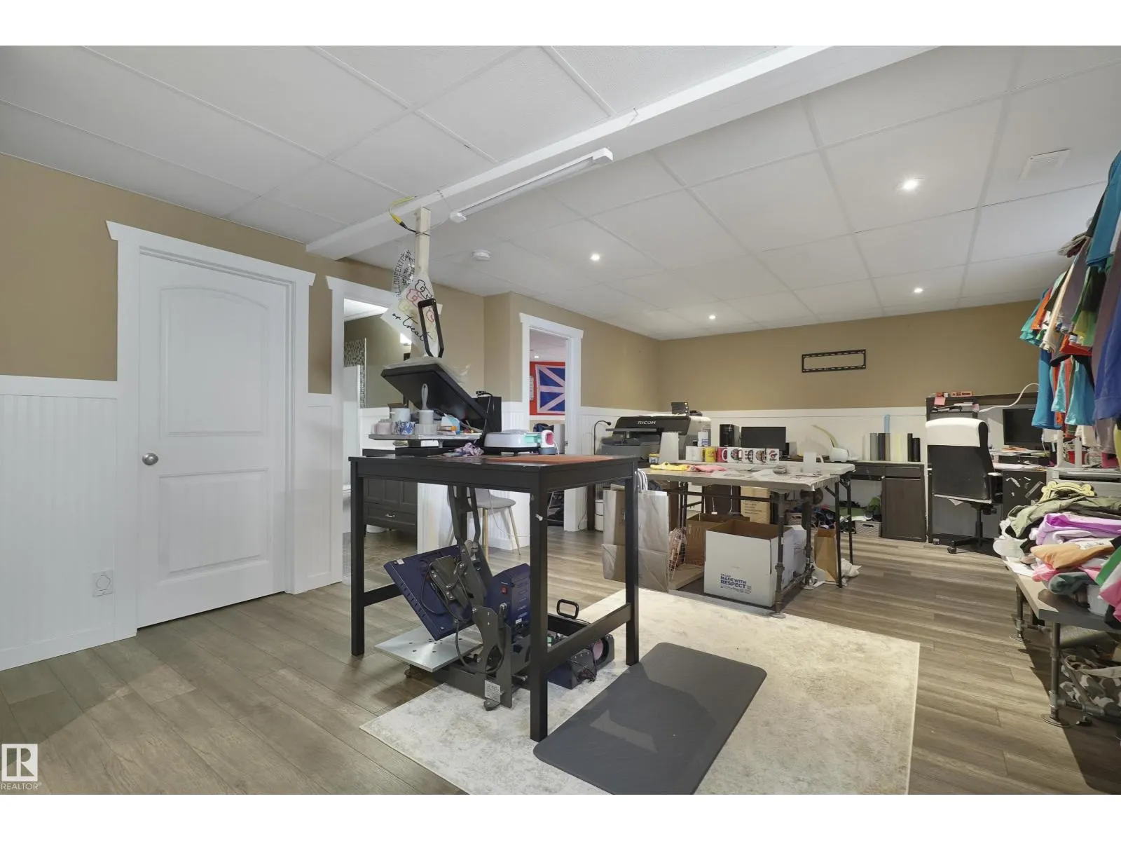 30 HILLDOWNS DR