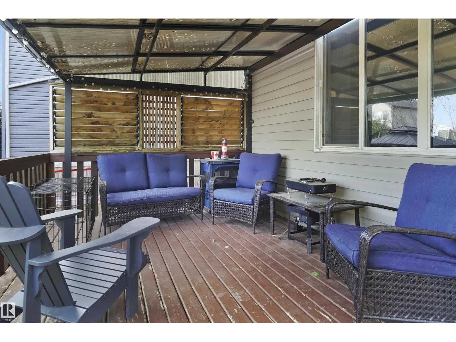 30 HILLDOWNS DR