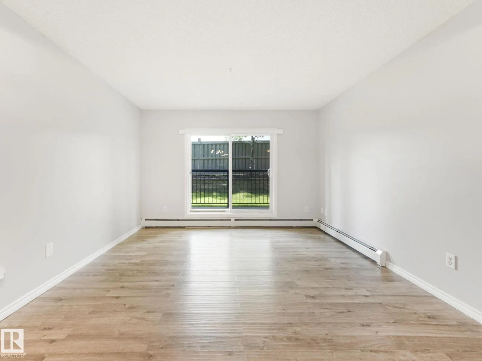 #110 646 MCALLISTER LO SW