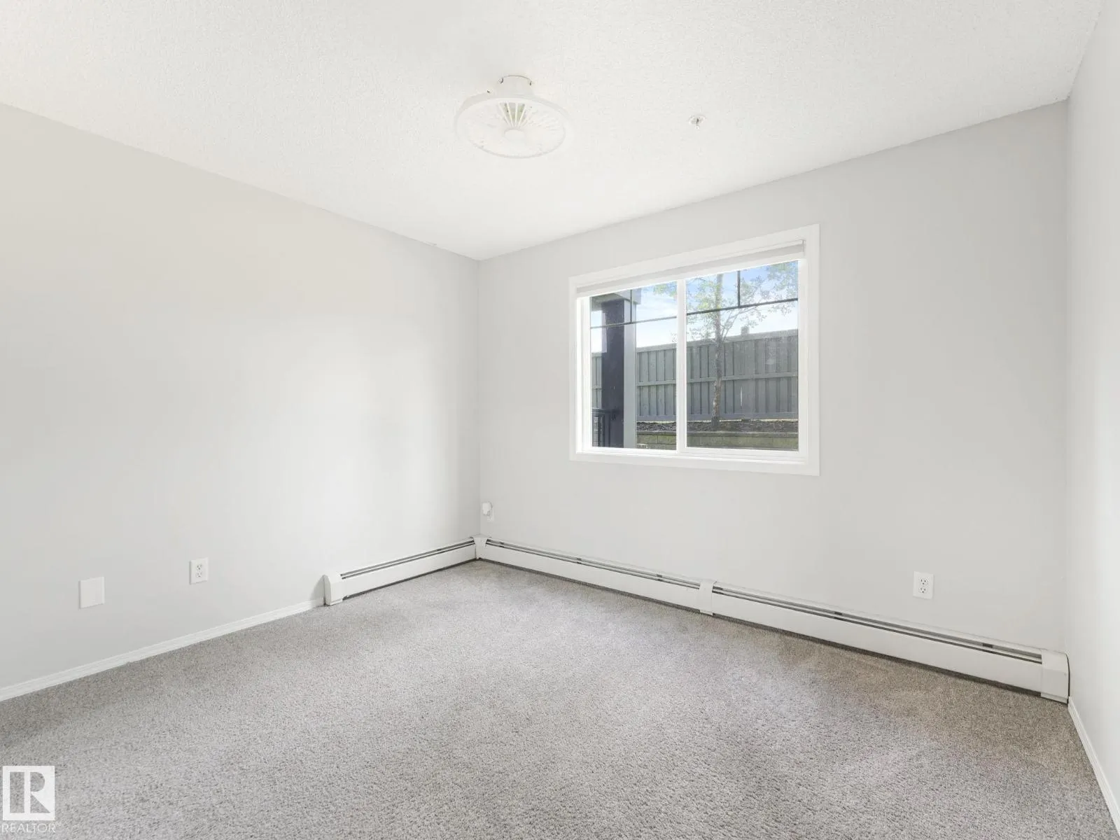 #110 646 MCALLISTER LO SW