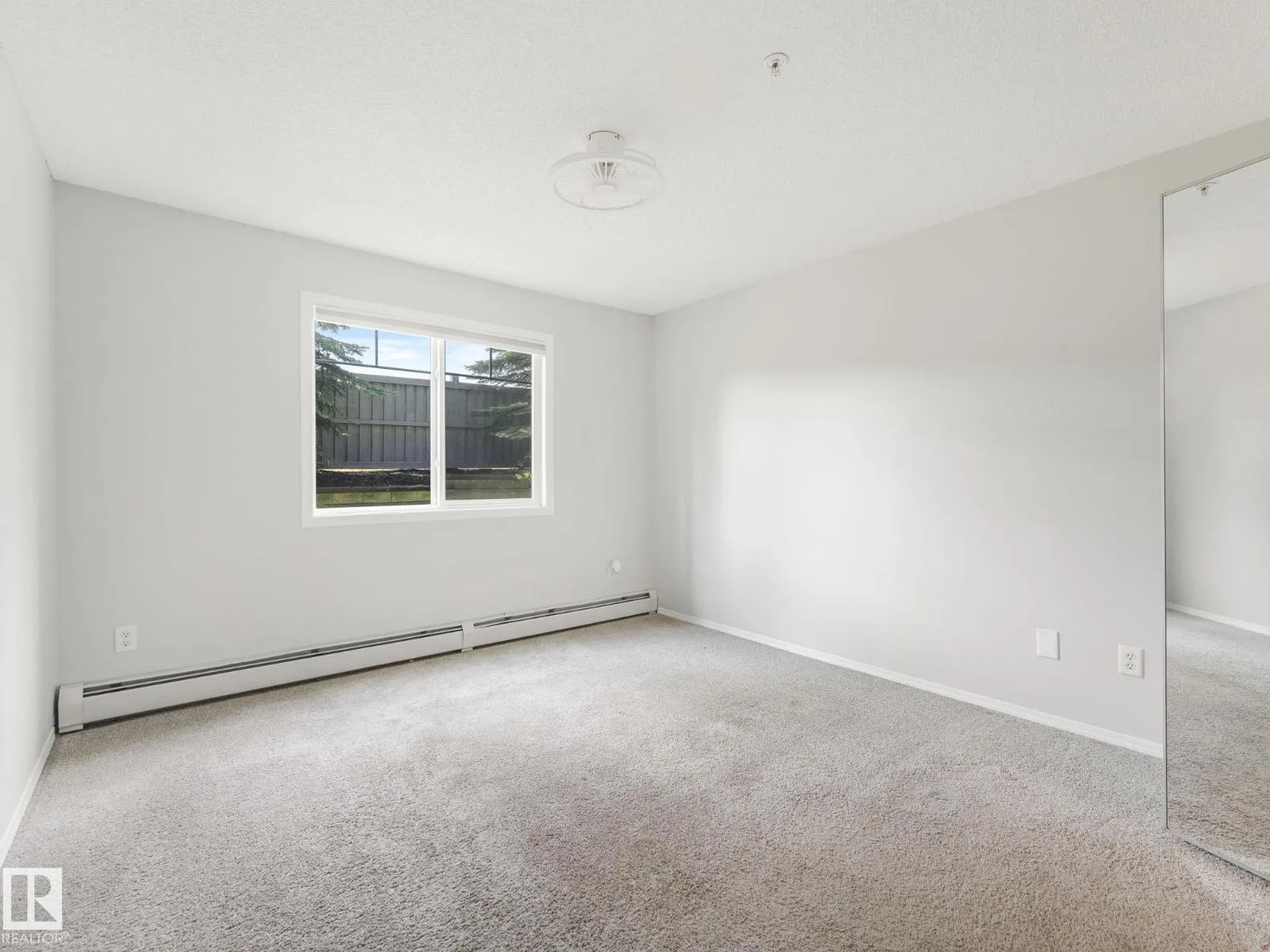 #110 646 MCALLISTER LO SW