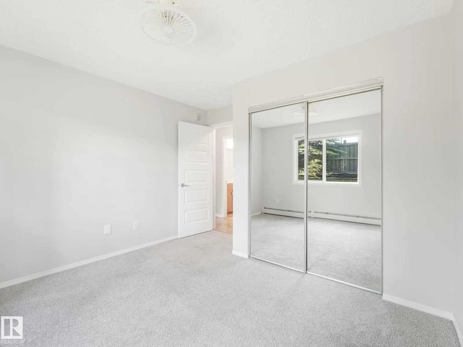 #110 646 MCALLISTER LO SW