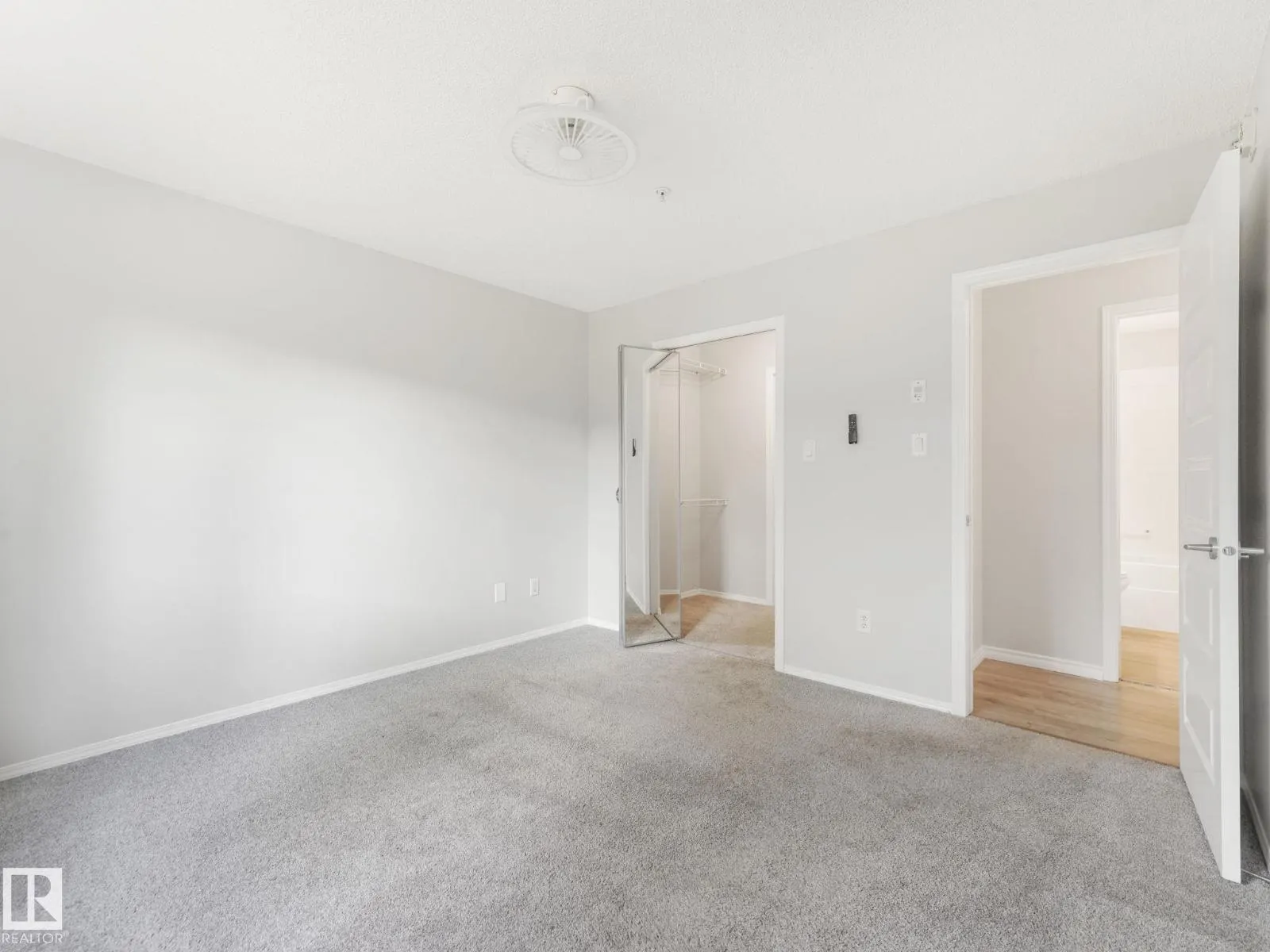 #110 646 MCALLISTER LO SW