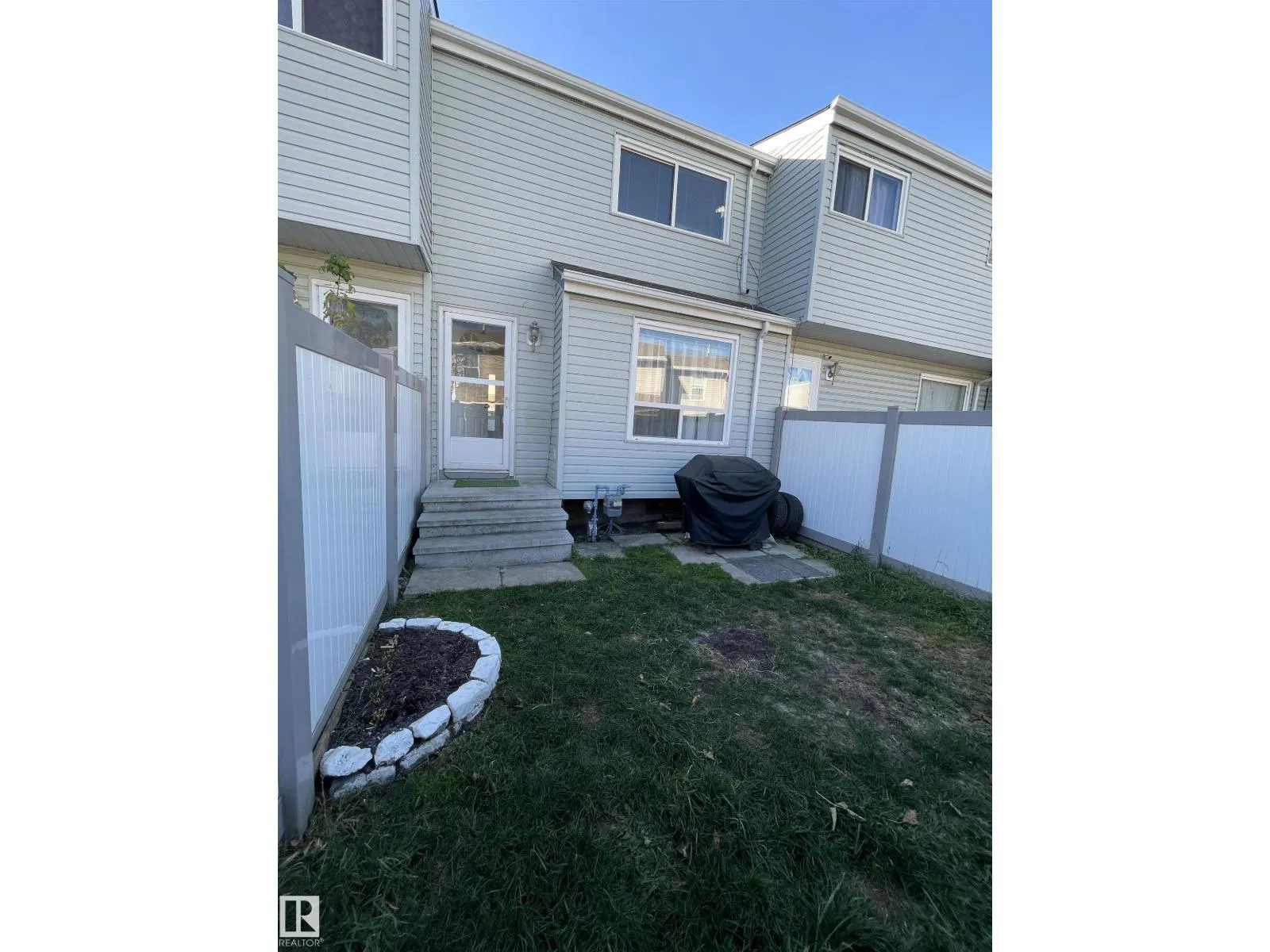 132 DICKINSFIELD CO NW