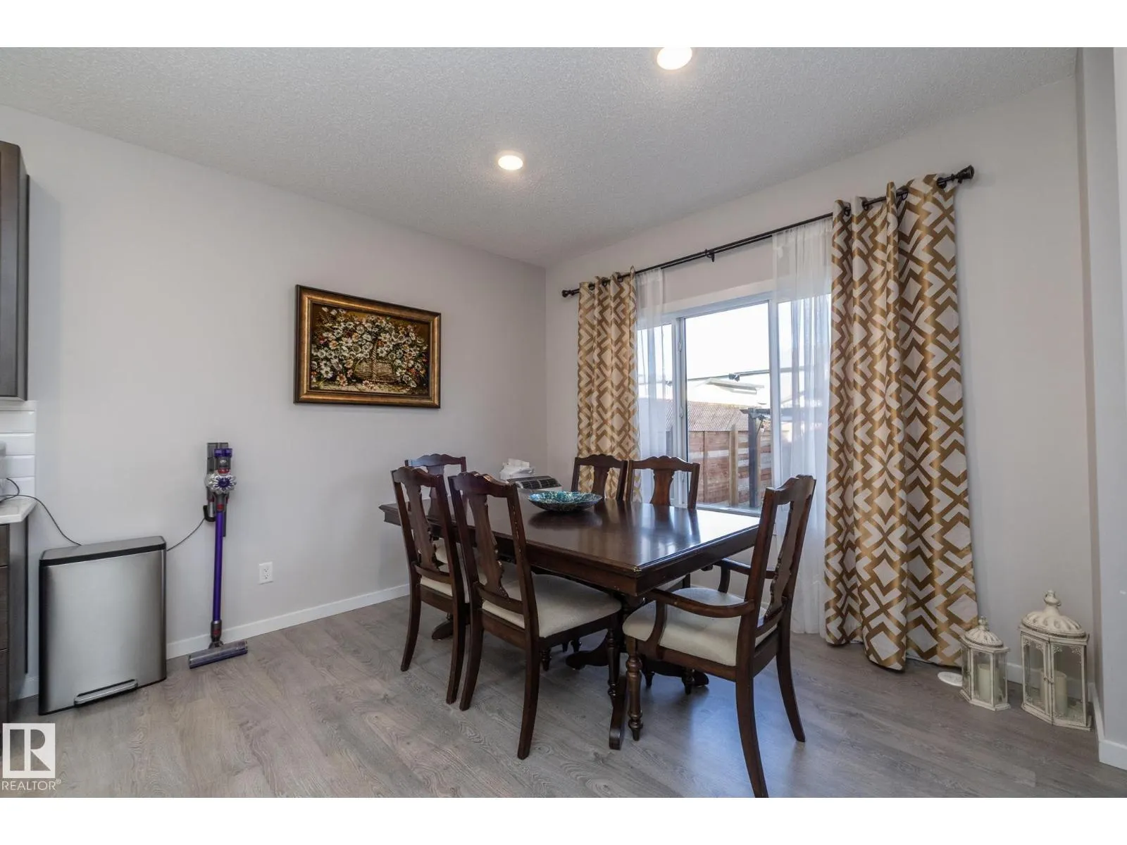 2463 KELLY CIRCLE CI SW