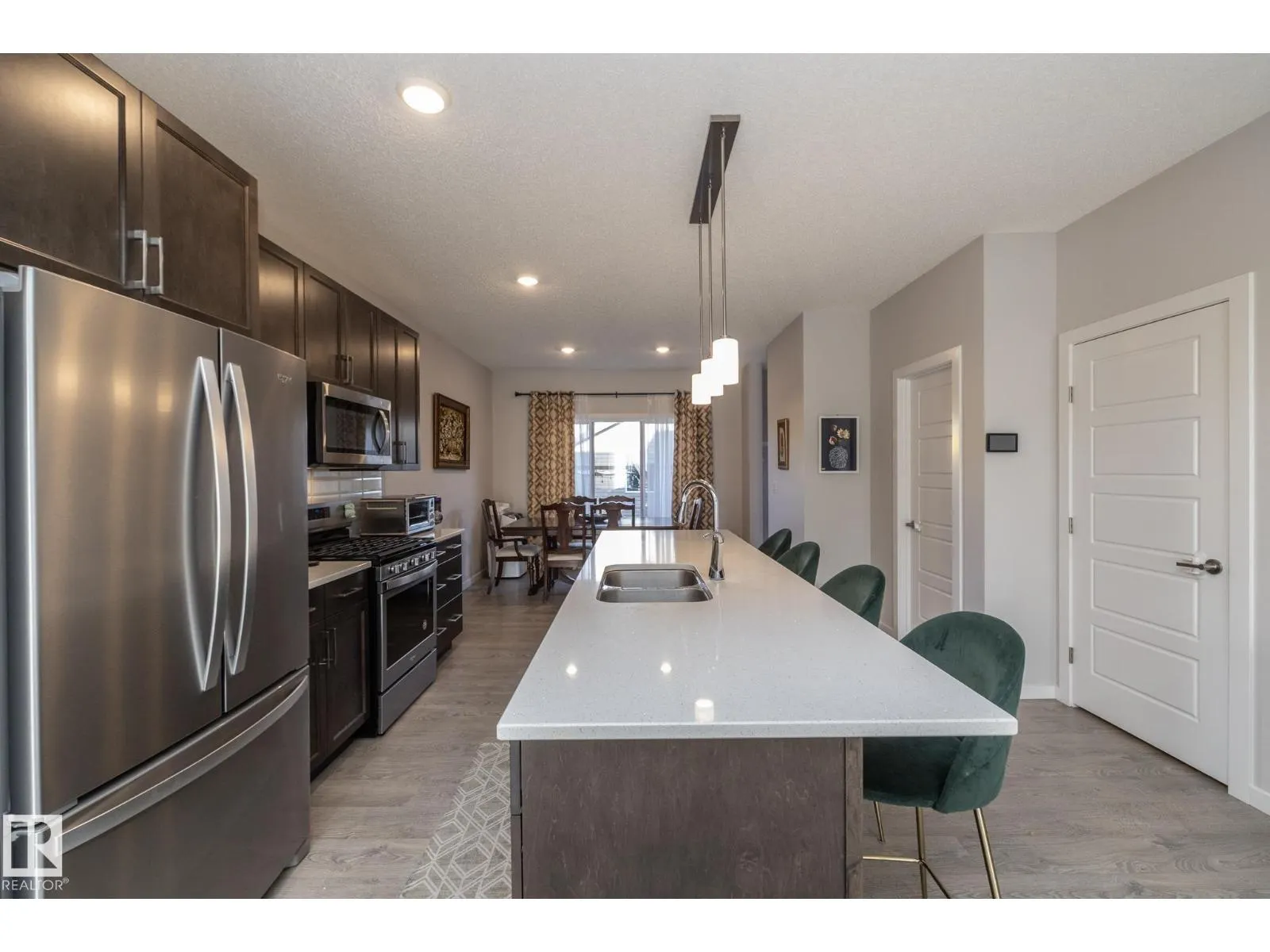 2463 KELLY CIRCLE CI SW