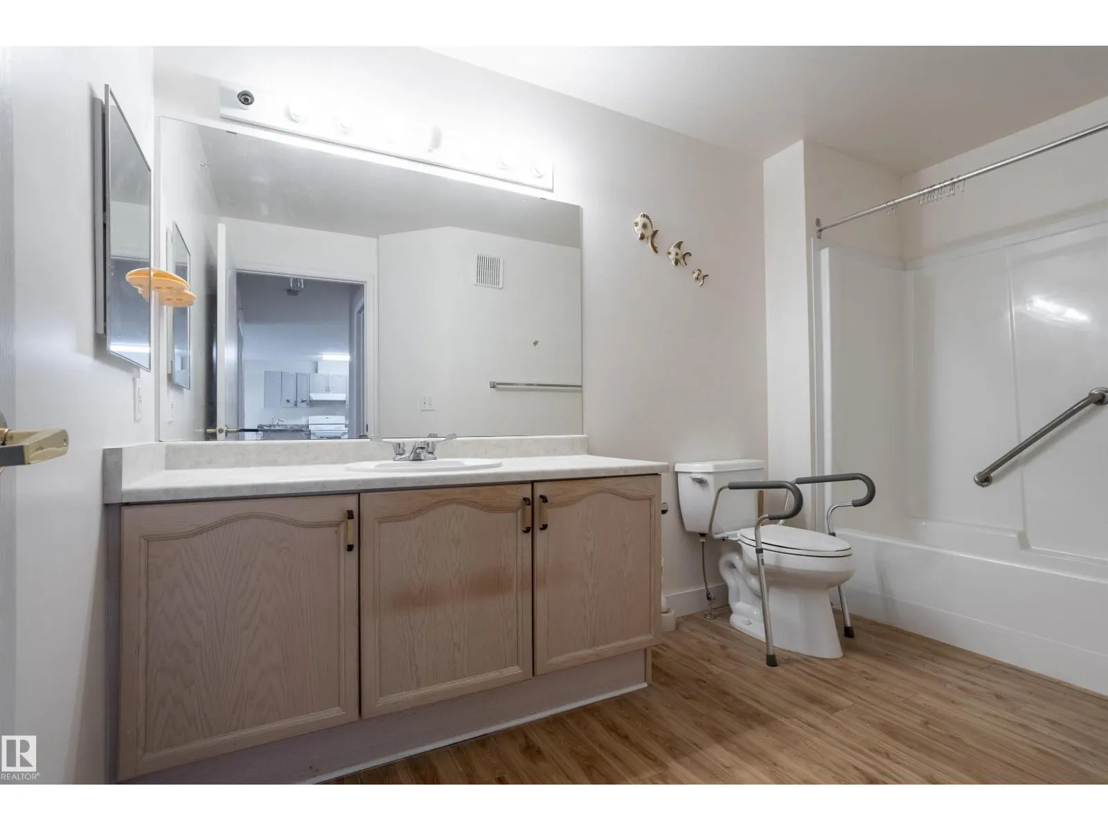 #262 13441 127 ST NW