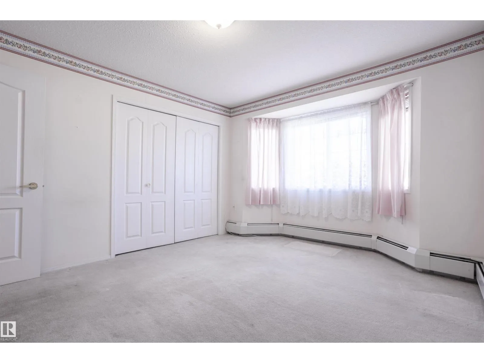 #262 13441 127 ST NW