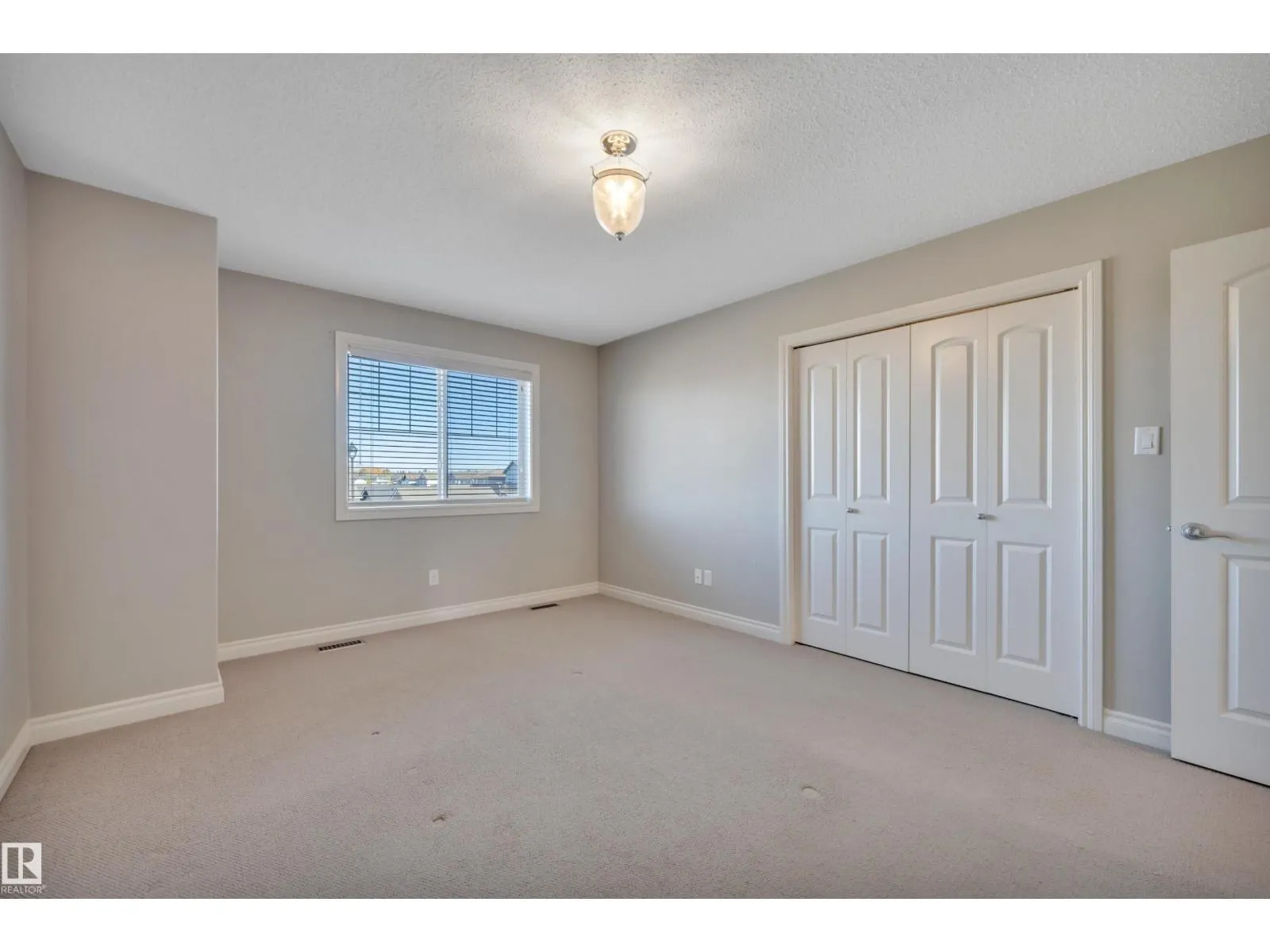 21219 94 AV NW