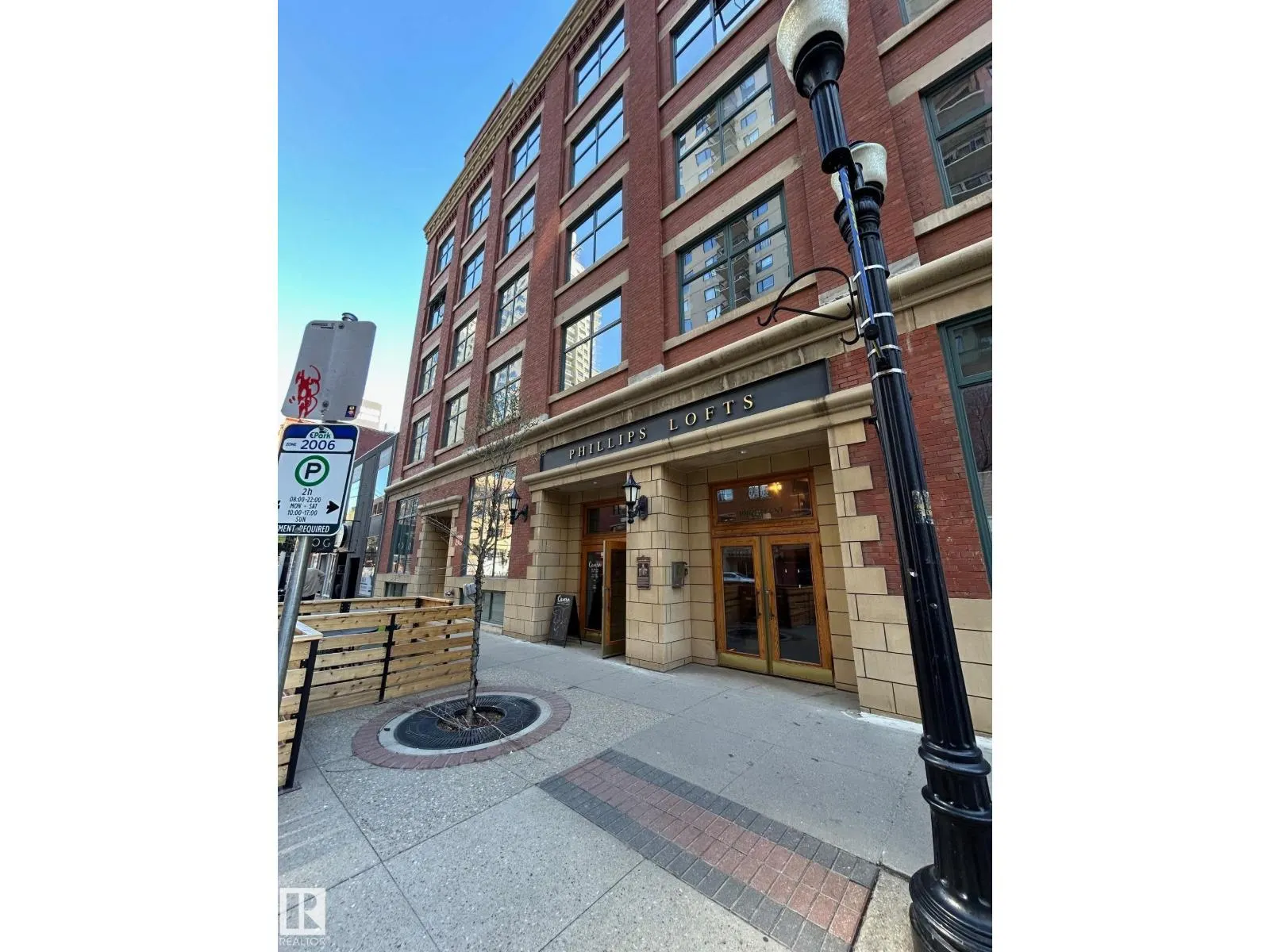 #2 10169 104 ST NW