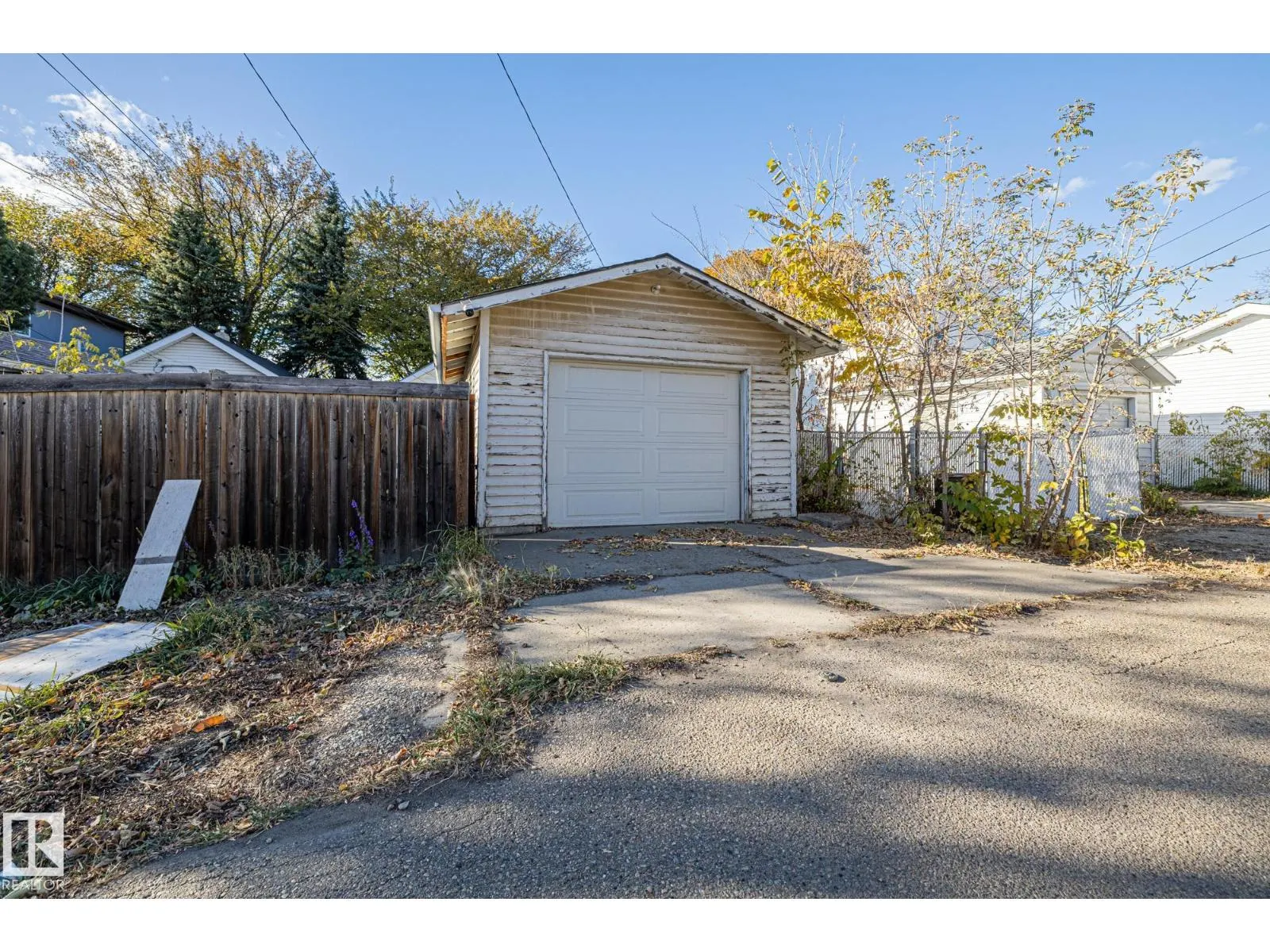 11423 85 st NW
