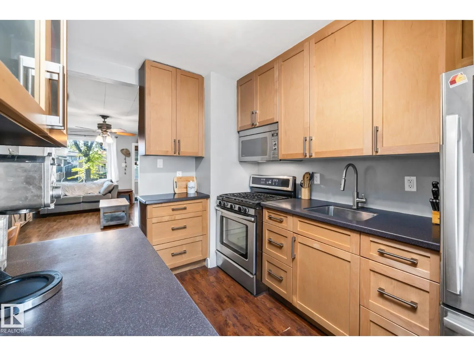 11423 85 st NW