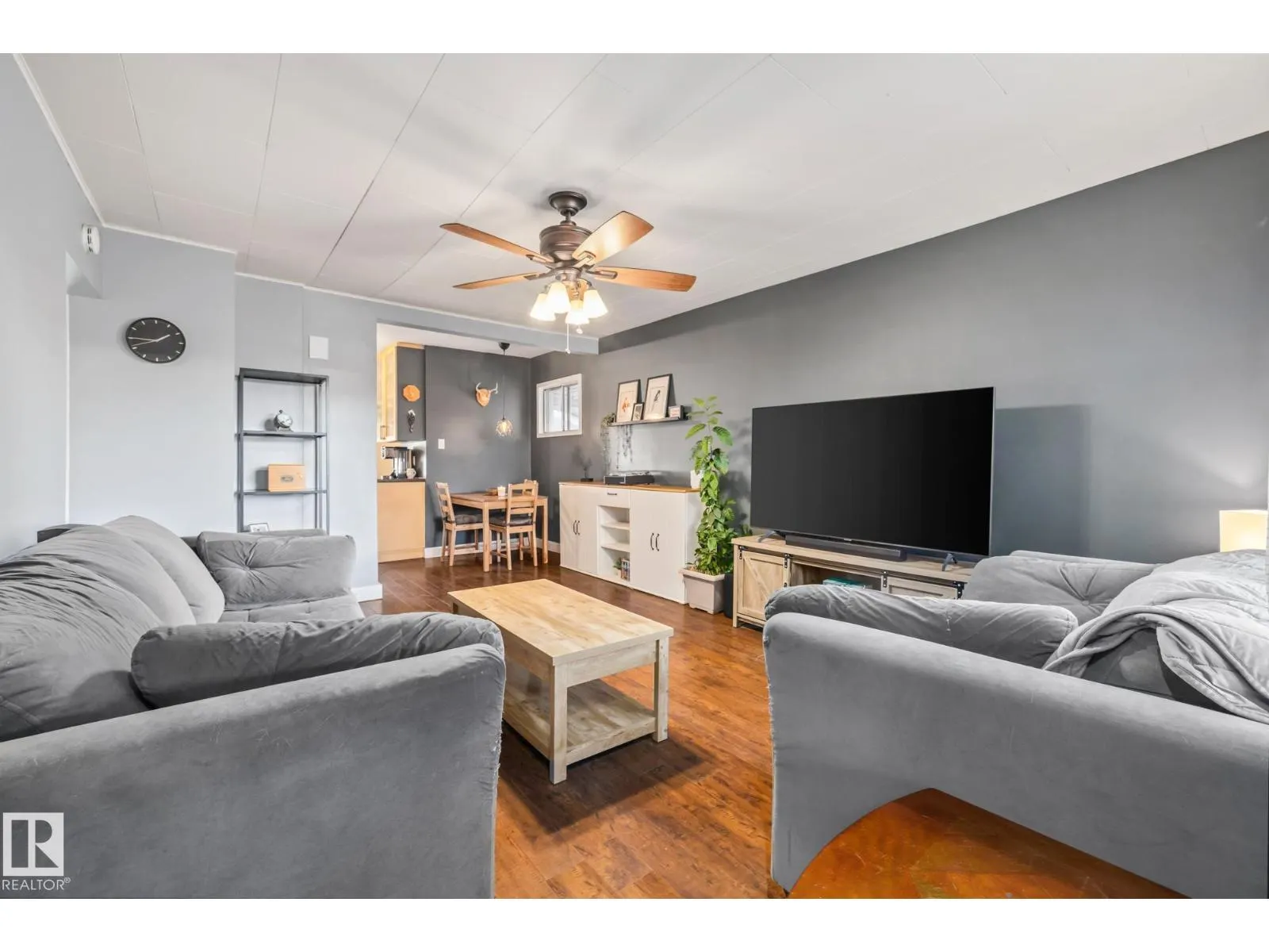 11423 85 st NW