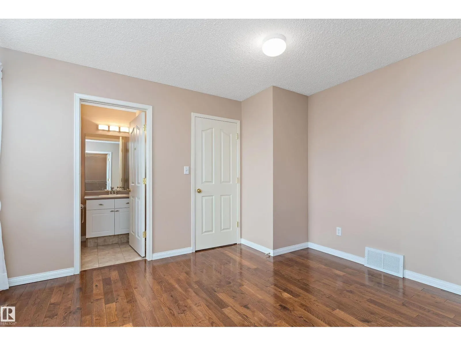 15028 128 ST NW