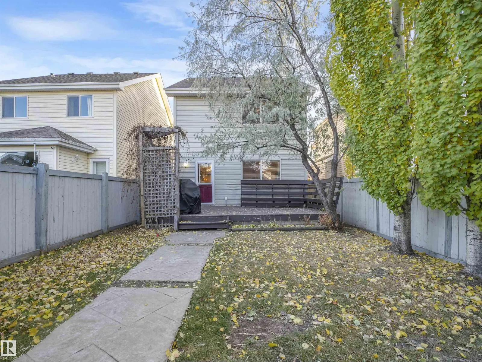 7952 13 AV SW