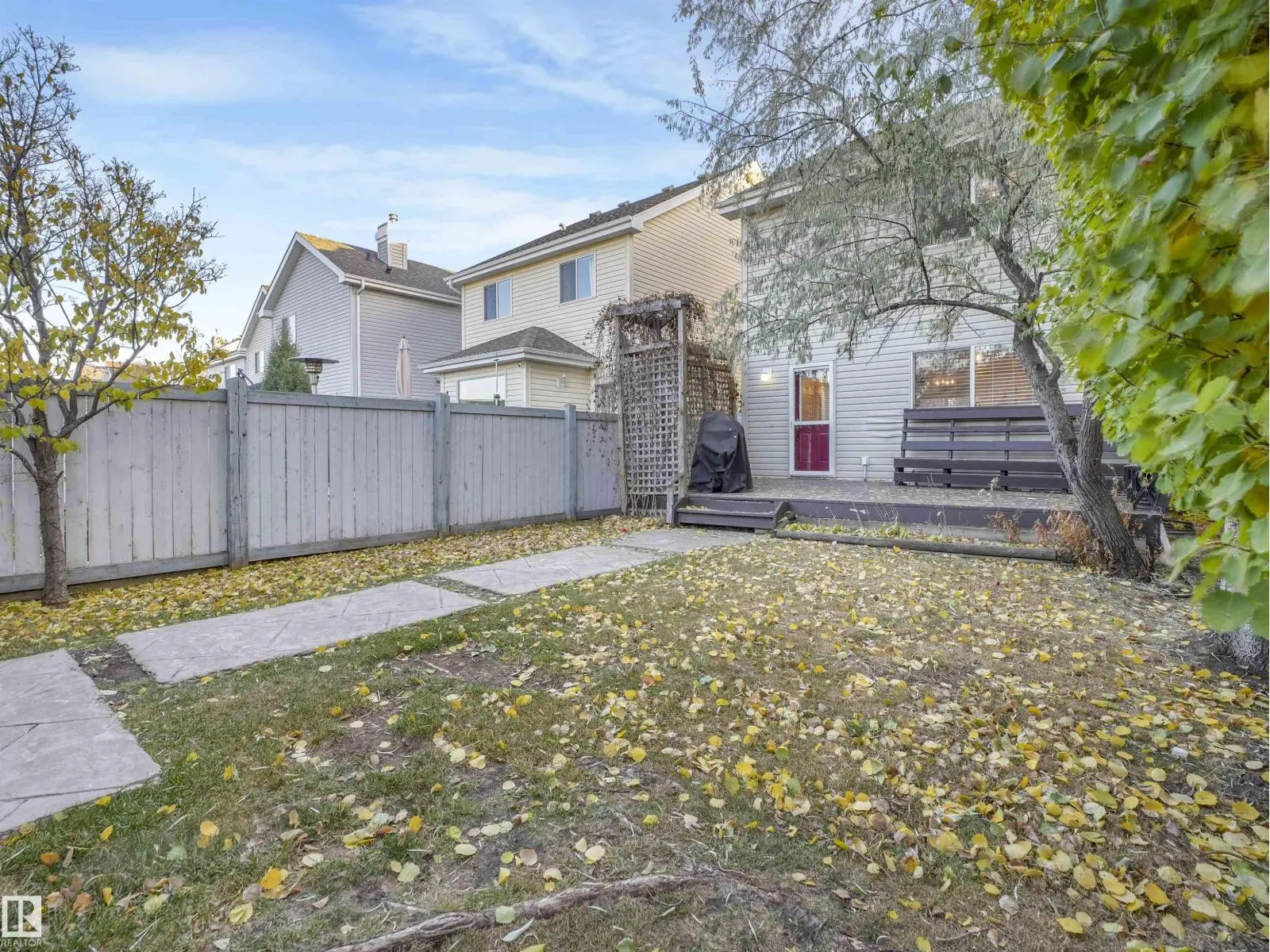 7952 13 AV SW