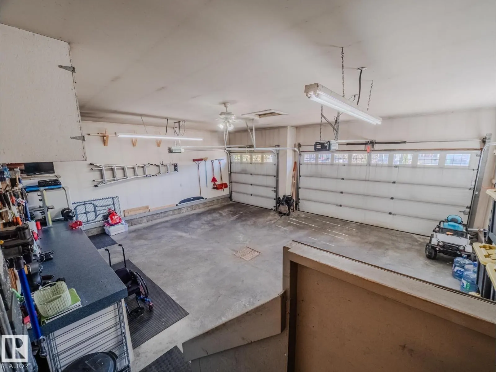 5204 63 ST
