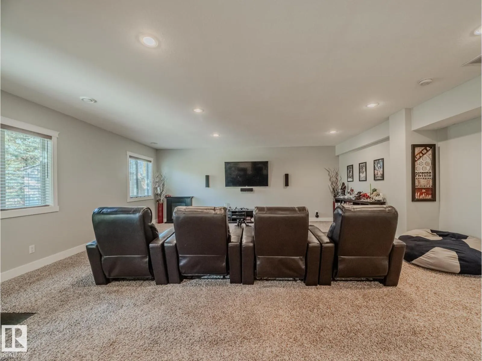 5204 63 ST
