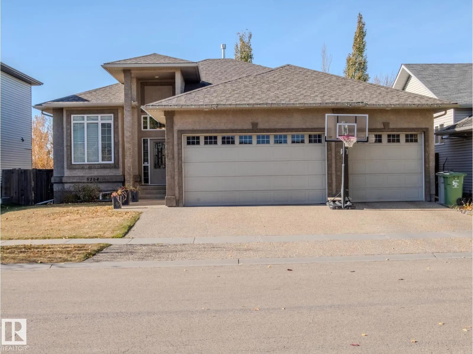 5204 63 ST