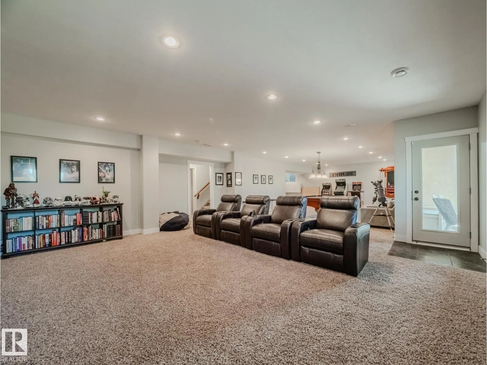 5204 63 ST