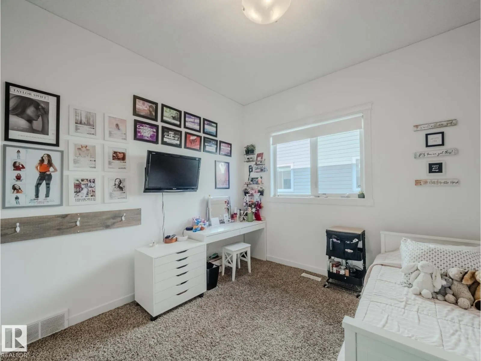 5204 63 ST