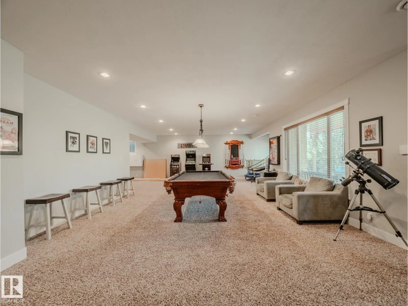 5204 63 ST