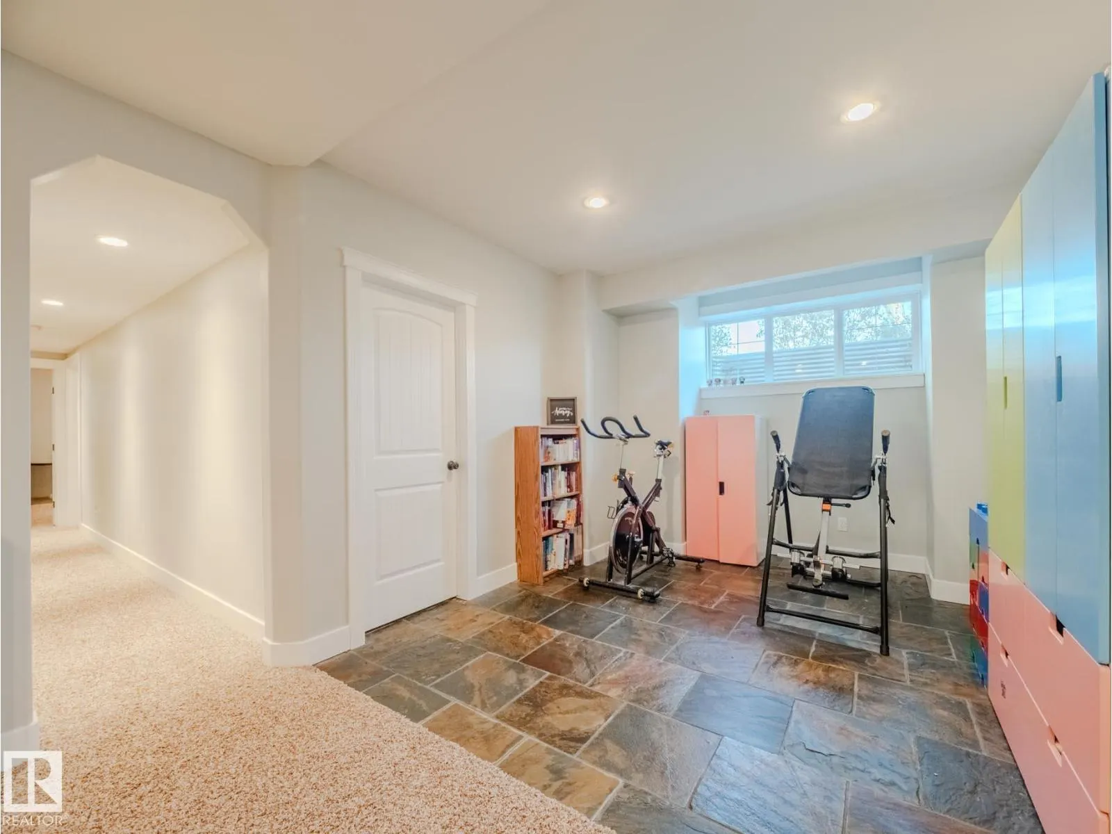 5204 63 ST
