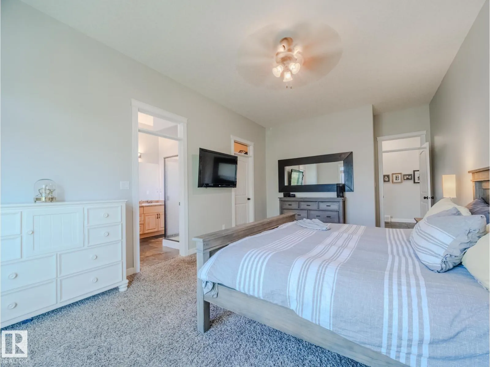 5204 63 ST